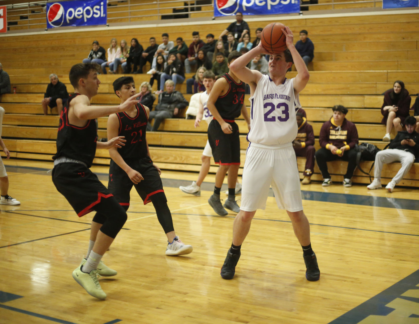 Basis Flagstaff Lee Williams Basketball